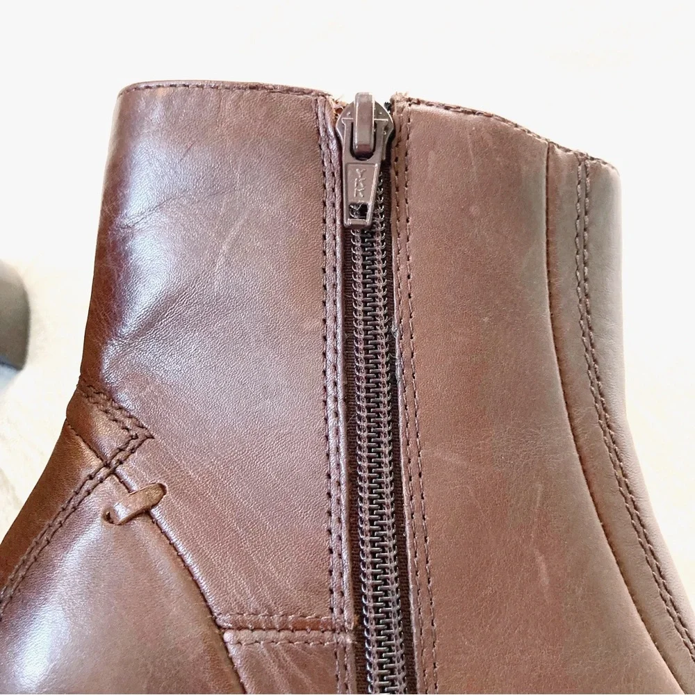 Elegant Brown Ankle Boots - Picture 11 of 13